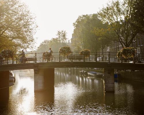The hotels is at the heart of Amsterdam’s UNESCO-listed canal district / Rosewood Amsterdam/Brenda van Leeuwen