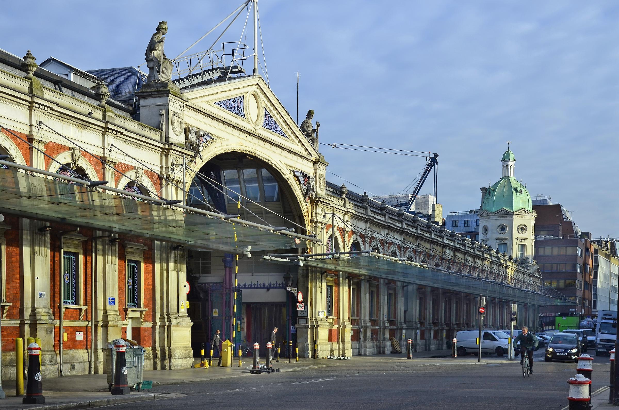London Museum will offer vibrant and creative dining and foodservice offerings at the former Smithfield Market / Shutterstock/fritz16 London Museum will offer vibrant and creative dining and foodservice offerings at the former Smithfield Market / Shutterstock/fritz16
