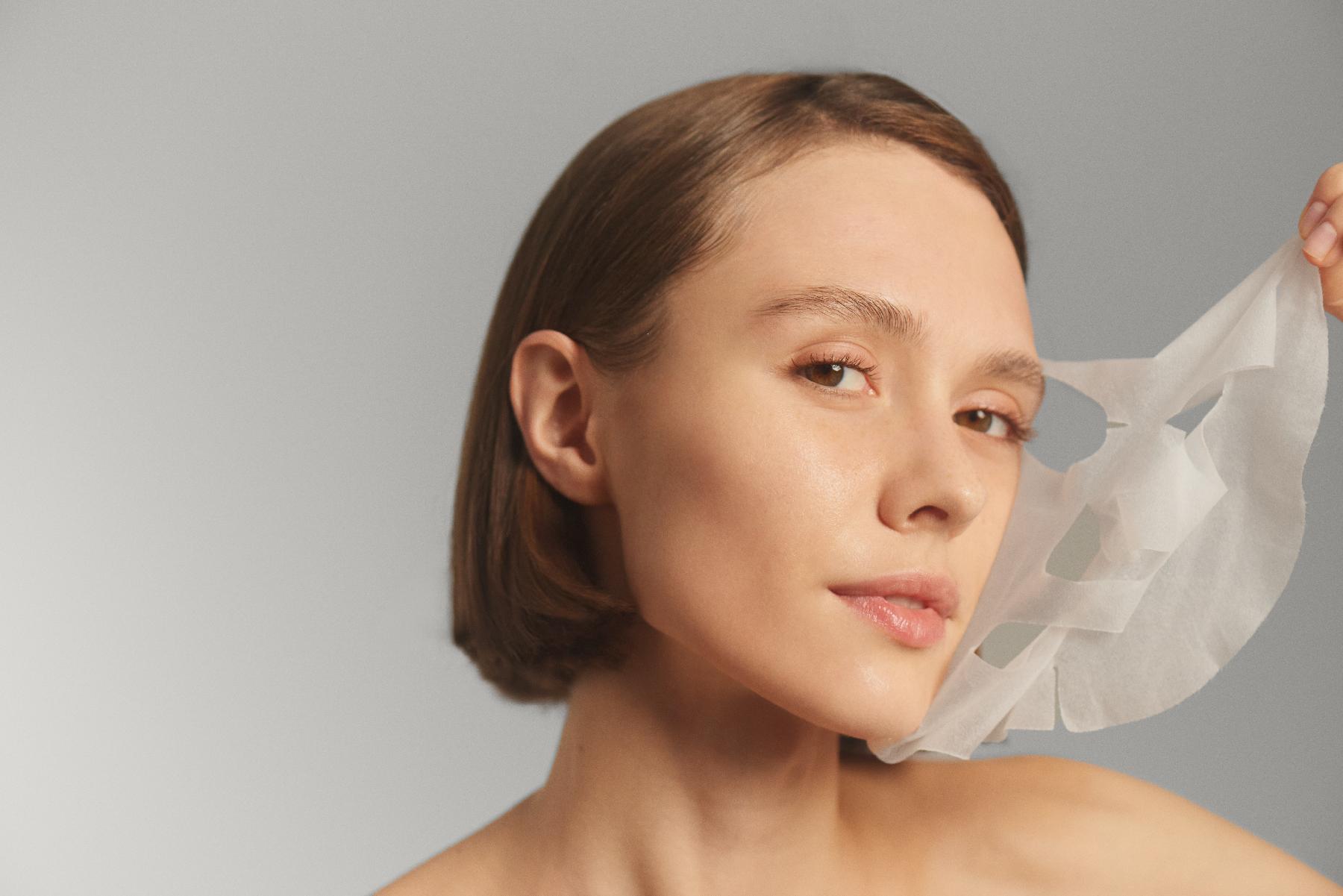 The Hyalu Daily 15 mask creates instant radiance