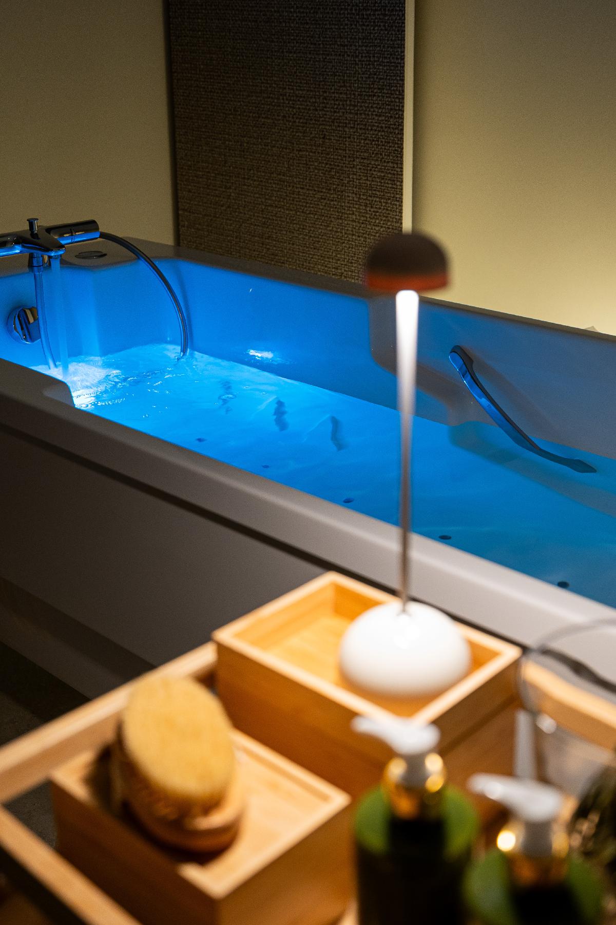 Balneotherapy has been integrated using a medically-adapted approach, rather than in a luxury thermal spa context / Addere Care Vilnius