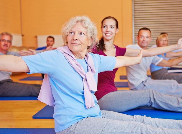 How can sports facilities be made more dementia-friendly? / © shutterstock/ Robert Kneschke