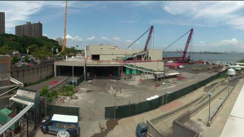 A live webcam feed shows the development's current status / NY Wheel