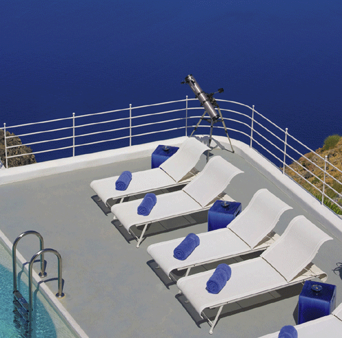 Hotel Santorini Grace reopens