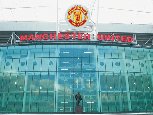 Manchester United reports £80m loss