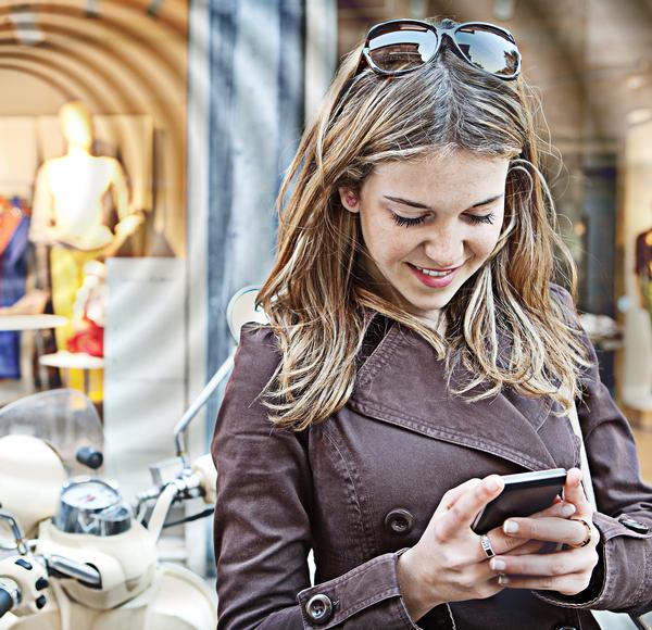 Businesses can use beacons to send tailored offers 
to passers-by / Photo: shutterstock.com