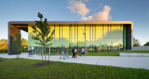 Faced with limited square footage, the design had to be layered in functionality / Tom Arban