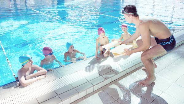 More than 81 per cent of swim schools could not find appropriately qualified staff / dotshock / shutterstock