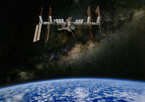 Rich tourists will soon be able to take a tour of the International Space Station / Shutterstock.com/MarcelClemens