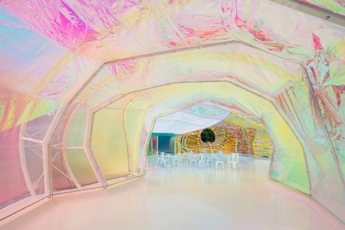 A number of elements shape each visitor’s journey through the structure / Iwan Baan
