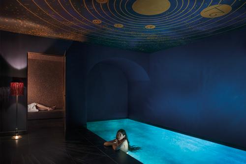 Jacques Garcia’s intimate spa has celestial patterns emblazoned across the ceiling / Eric Antoine