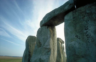 BBC begins Stonehenge dig