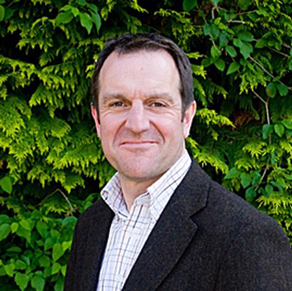 Dr Melvyn Hillsdon