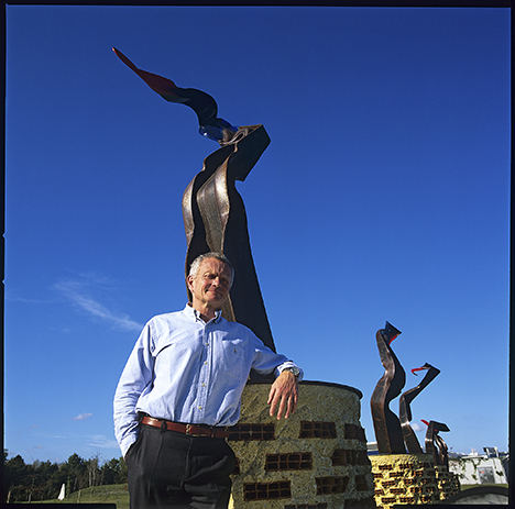 Philippe Raoux built La Winery as a place to welcome wine lovers, connoisseurs and newcomers to the world of wine