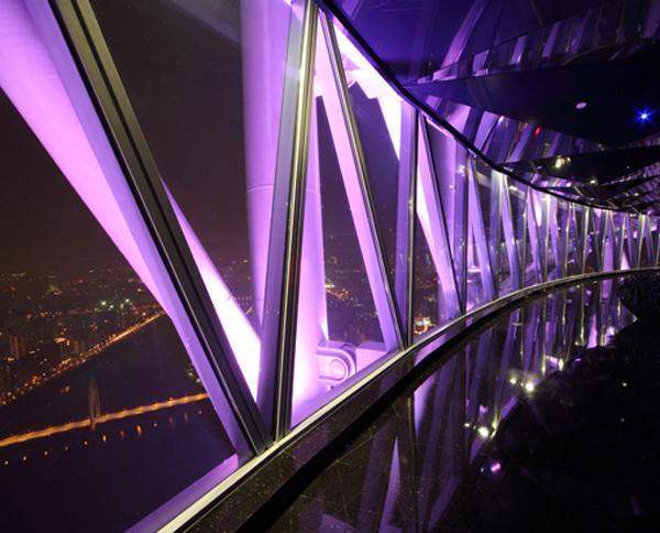 Canton Tower has the highest observation deck in the world, with a height of 488m (1,601ft) above ground level / Photo: ©www.shutterstock.com