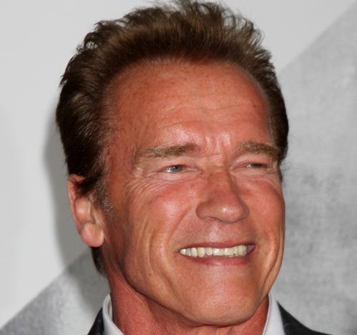 Gold’s Gym inducts Arnie into Hall of Fame to celebrate 50th anniversary