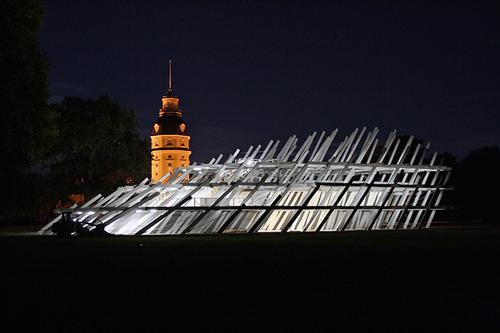 The twisted pattern is a nod to the city’s geometric layout / J. MAYER H. und Partner, Architekten