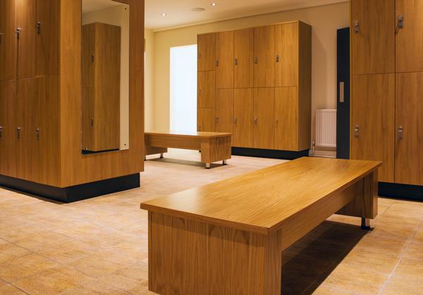The laminate lockers have an oak finish for a top-end look