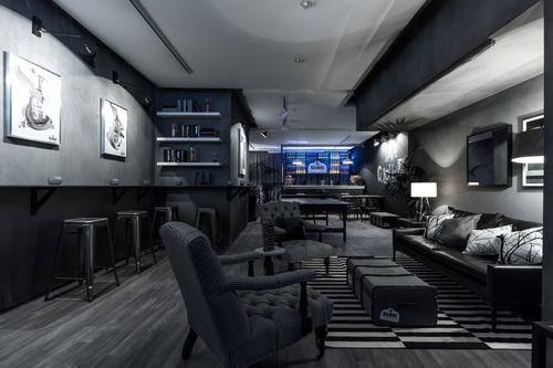 Everything in the new Bulmers #LiveColourful Bar in London is strictly monochrome / Bulmers Everything in the new Bulmers #LiveColourful Bar in London is strictly monochrome / Bulmers