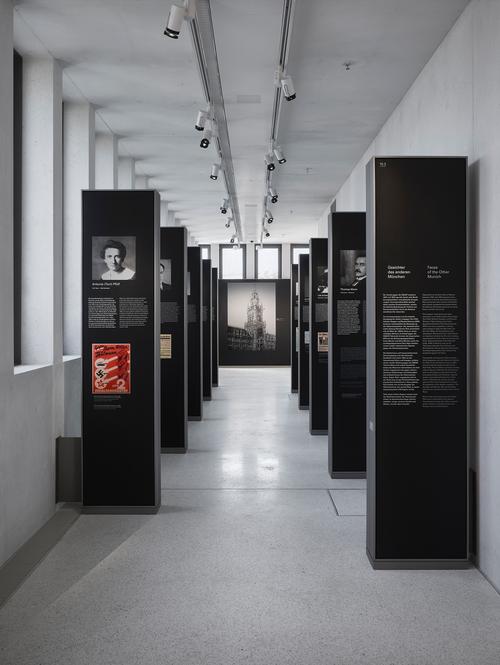 The museum’s main feature is a permanent exhibition documenting the history of National Socialism in Munich / Jens Weber