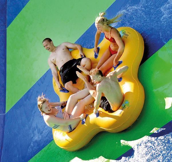 The Cobra allows families and friends to enjoy the fun of water slides together