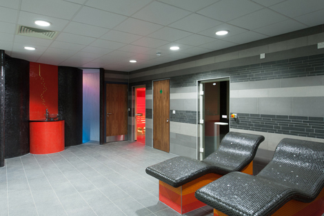 The relaxation area offers tiled heated loungers