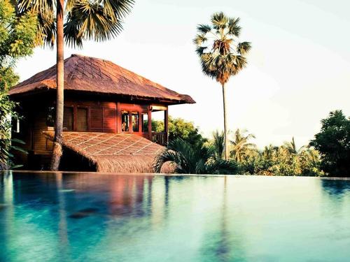 The two retreats will be held at the Villa Flow hotel in Bali where healthy eating, sleep and physical exercise will be advocated by Inge van Zon / Villa Flow Bali