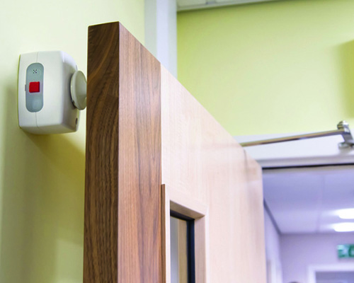 The Agrippa fire door holders ‘listen and learn’ the sound of a specific fire alarm / 