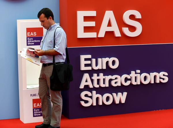 At EAS, attendees find business opportunities on the show floor and 
at networking events