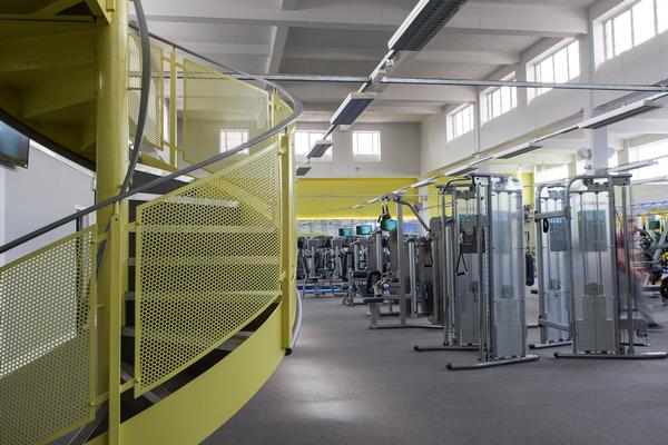 There are 50 pieces of cardio and a large free weights area