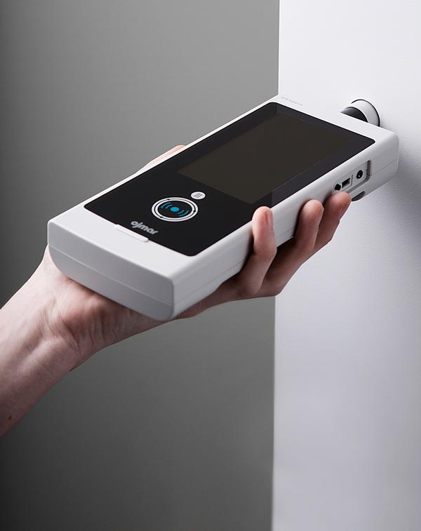 Omar’s NFC programmer allows simple wireless management of lockers