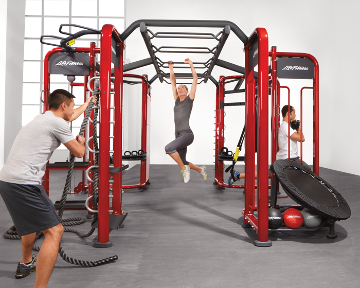 SYNRGY360XL has eight unique training spaces, including a 10-handle monkey bar zone and two dedicated areas for suspension training / 