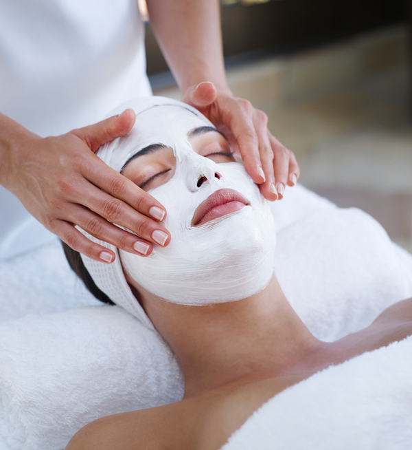 More than three quarters of spas plan to add new treatment offerings / RobSimonART/shutterstock
