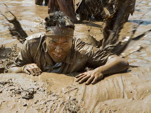 More than 1,000 runners stricken by diarrhoea after French mud marathon