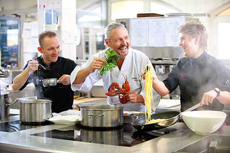 Head chef Franz Huick (and his team) cook up healthy, well-balanced spa meals