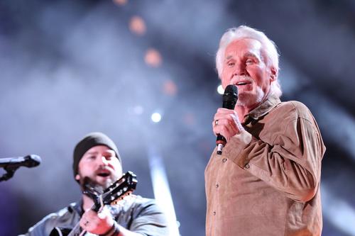 Kenny Rogers hoping to emulate Dolly Parton success with theme park plan