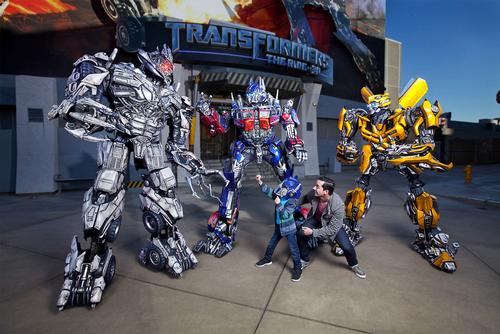 Universal Studios Hollywood unveils talking Transformers