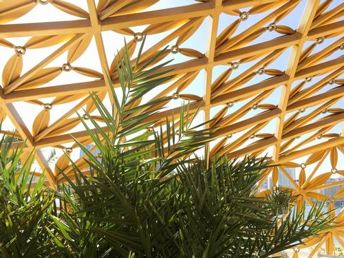 Over 4,000 golden leaves form the 800sq m (8,600sq ft) roof / 3deluxe