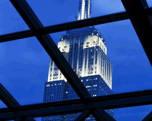 Retractable roof by OpenAire gives hotel guests a view of Manhattan's skyline