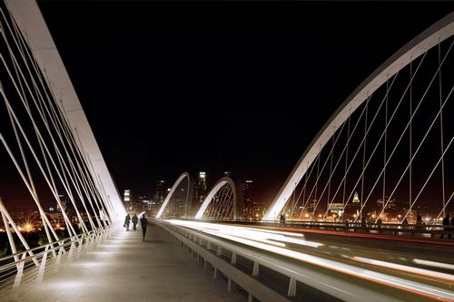 The ten arches of the crossing will be illuminated when it gets dark / Michael Maltzan Architecture 