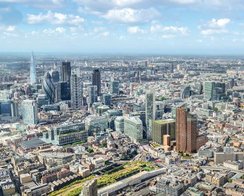 The Stage has been masterplanned by British architectural practice Perkins + Will and is being developed by Galliard Homes / Galliard Homes 
