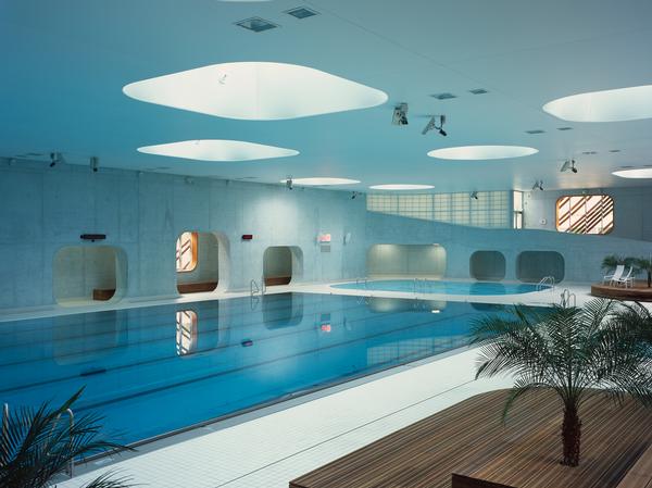 Philosophy of feng shui has provided the inspiration for a pool