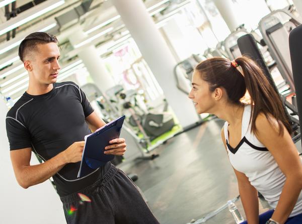 A private and friendly conversation is best when discussing overexercising / Photo: SHUTTERSTOCK.COM