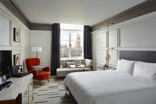 The London Marriott County Hall is located close to Westminster Bridge and famous London landmarks, including Big Ben / London Marriott County Hall