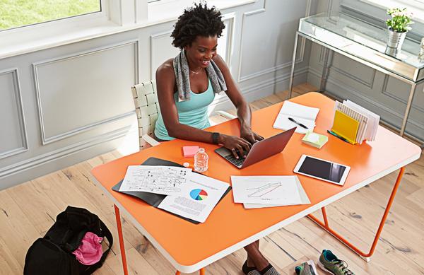 Clubs could offer work-friendly spaces / PHOTO: shutterstock.com