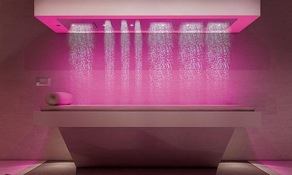 Spastream shower offers expert water massage 