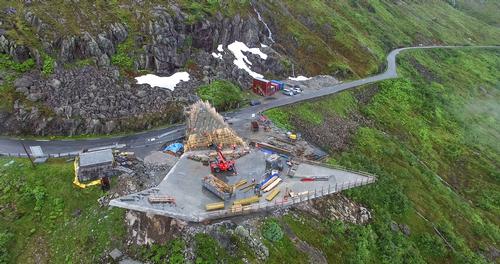 Building conditions are very challenging at this site on National Tourist Route Gaularfjellet, Norway / Jarle Wæhler