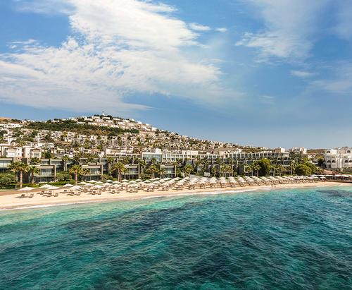 The resort features 66 bedrooms and suites, as well as 72 private serviced residences / Swissotel