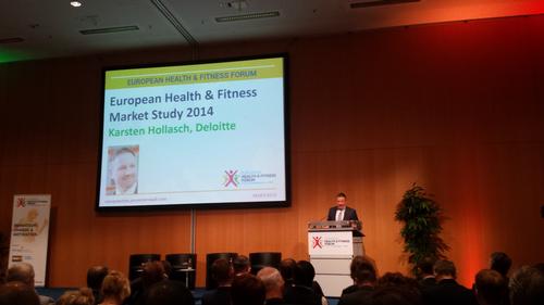 Karsten Hollasch of Deloitte presents the report