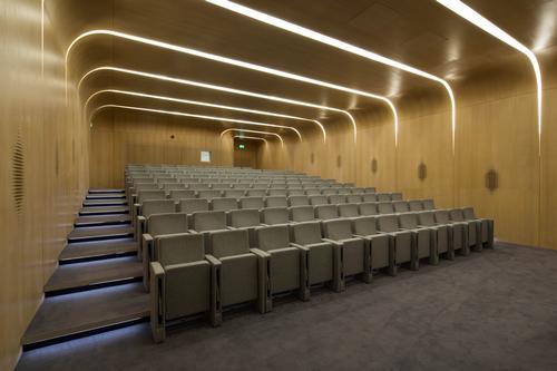 Hadid's design also provides a new 118-seat lecture theatre / ZHA / Luke Hayes