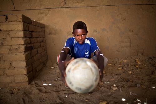 UNESCO and Al-Hilal want to use sport to engage excluded youths / UN Photo/Albert González Farran
